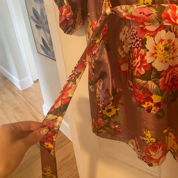 Mauve Silk Floral Robe (M/L) - Picture 6 of 6